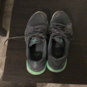 Under armour cross training shoes